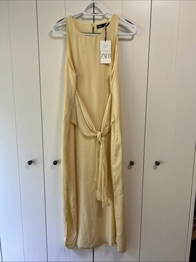 NWT Zara butter yellow silky tie dress size L